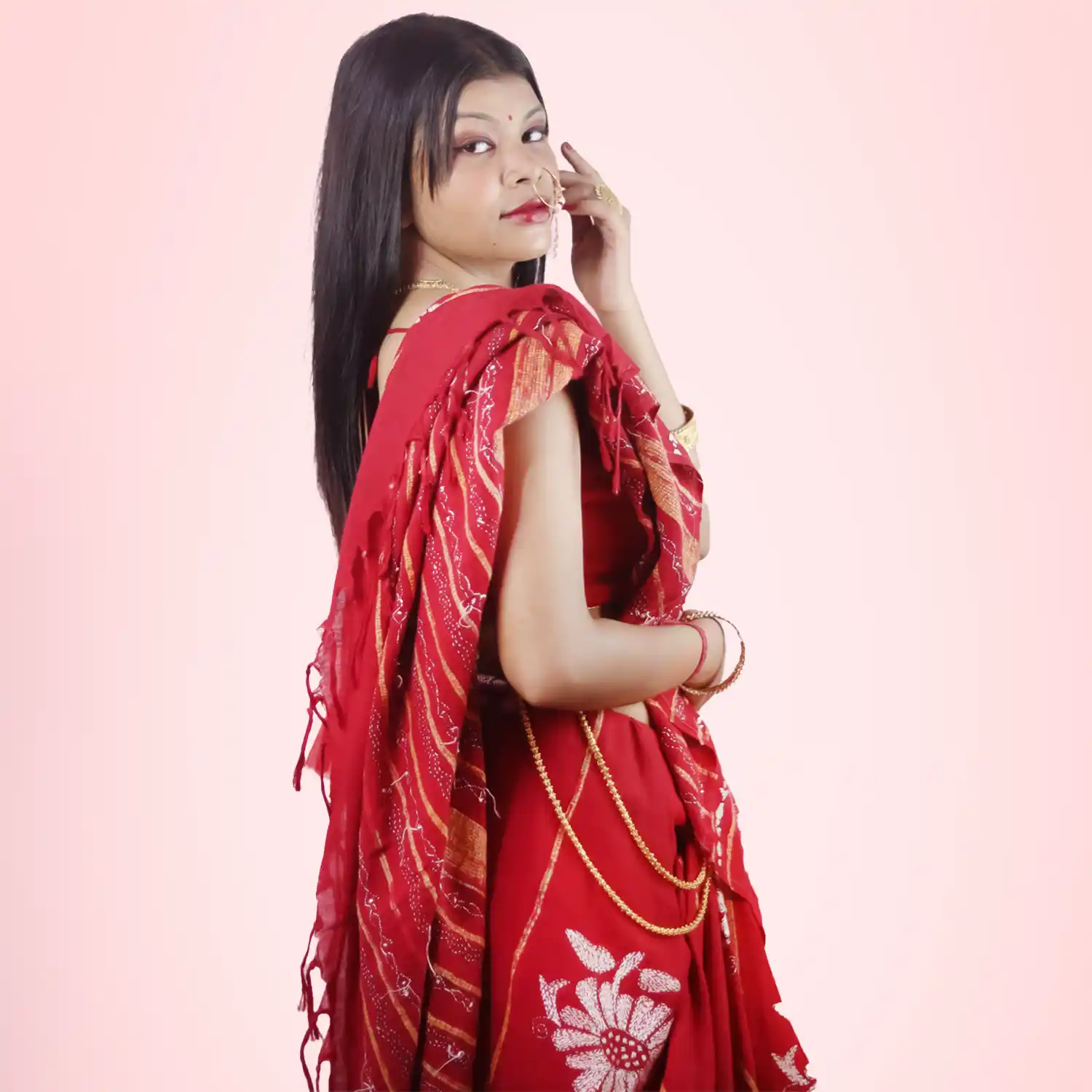 RED Cotton Khesh Kantha Saree with Unstitched Blouse - Image 2