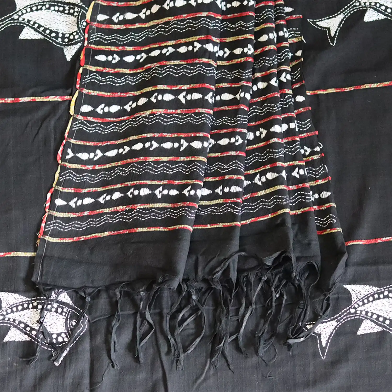 Black Cotton Khesh Kantha Saree with Unstitched Blouse - Image 3