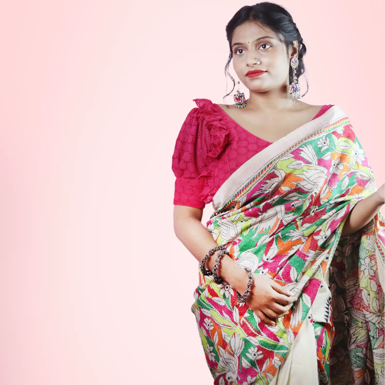 White Tussar Kantha Saree with Unstitched Blouse - Image 2